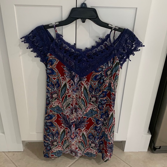 Cute knee length dress - Picture 1 of 2